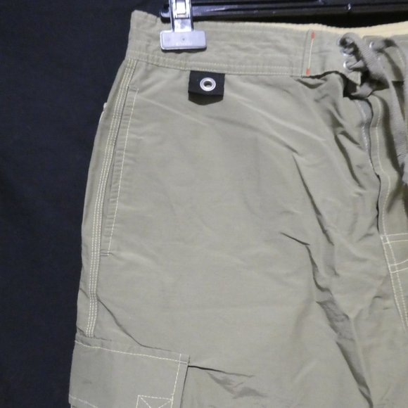 TOMMY HILFIGER | medium | Olive Green Cargo Shorts / Swim Shorts | NWOT - Picture 3 of 16